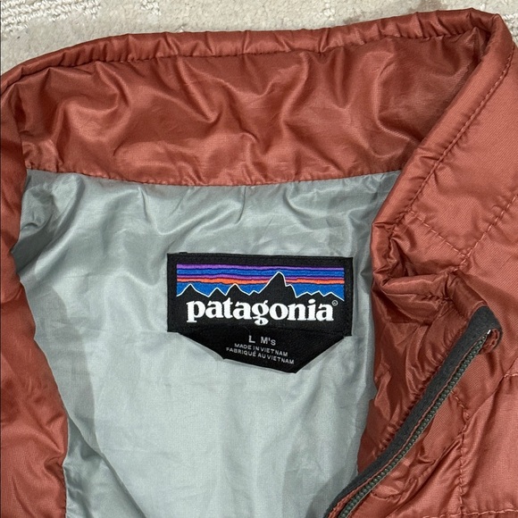 Patagonia packable puffer jacket- lightweight! Men’s Large- burnt orange - Picture 4 of 7